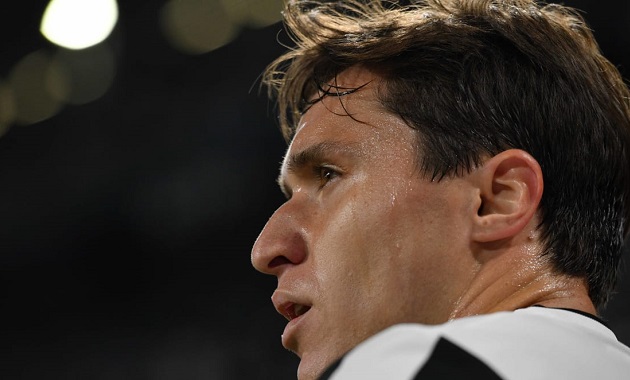 Vì Allegri, nhà vô địch EURO chông chênh lạc lối