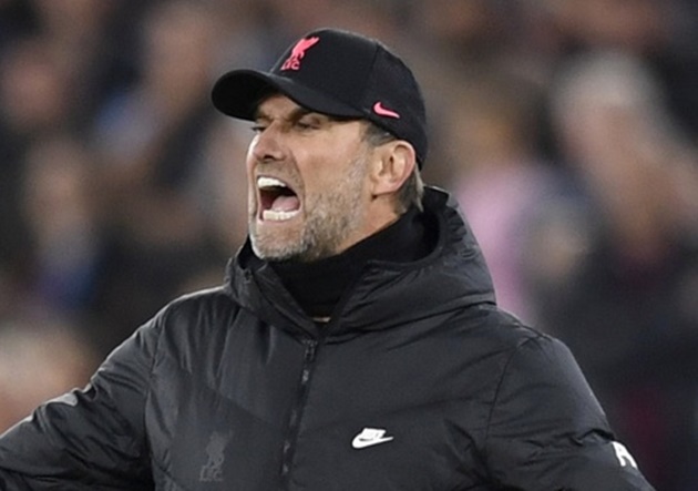 Klopp: "Chúa ơi, tôi không phải cún cưng của bạn"