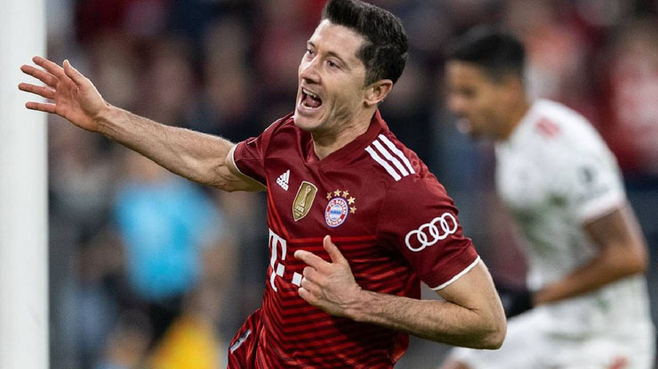 Lewandowski: "Chúng tôi là con người, không phải máy móc"