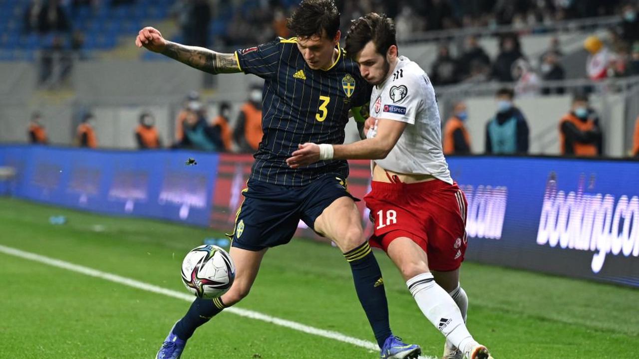 Mang phong độ tệ hại lên tuyển, sao Man Utd khiến đội nhà thua sốc