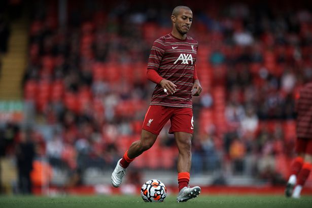 Có phương án thay thế, Liverpool sẵn sàng để Thiago về Barca