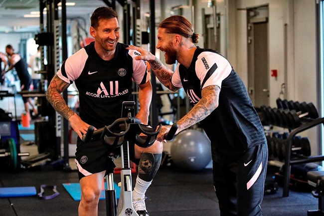 Cựu chủ tịch Bayern nói gì về việc PSG mua Messi, Ramos?