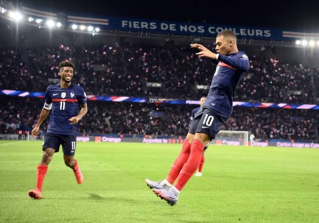 Mbappe làm điều 63 năm không ai làm được, Pháp đại khai sát giới 8-0