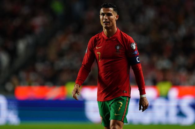 Nếu một ngày Ronaldo cùng Ibrahimovic cùng ở nhà xem World Cup...