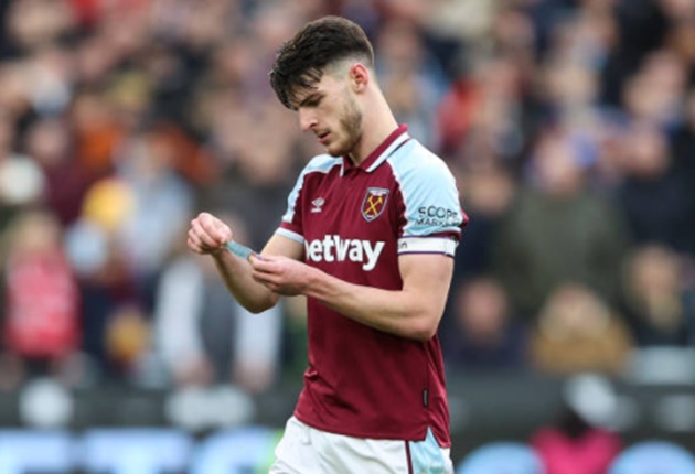  4 điều có thể bị bỏ lỡ trận West Ham 3-2 Chelsea: Mảnh giấy của Moyes, Rudiger giận 1 đồng đội