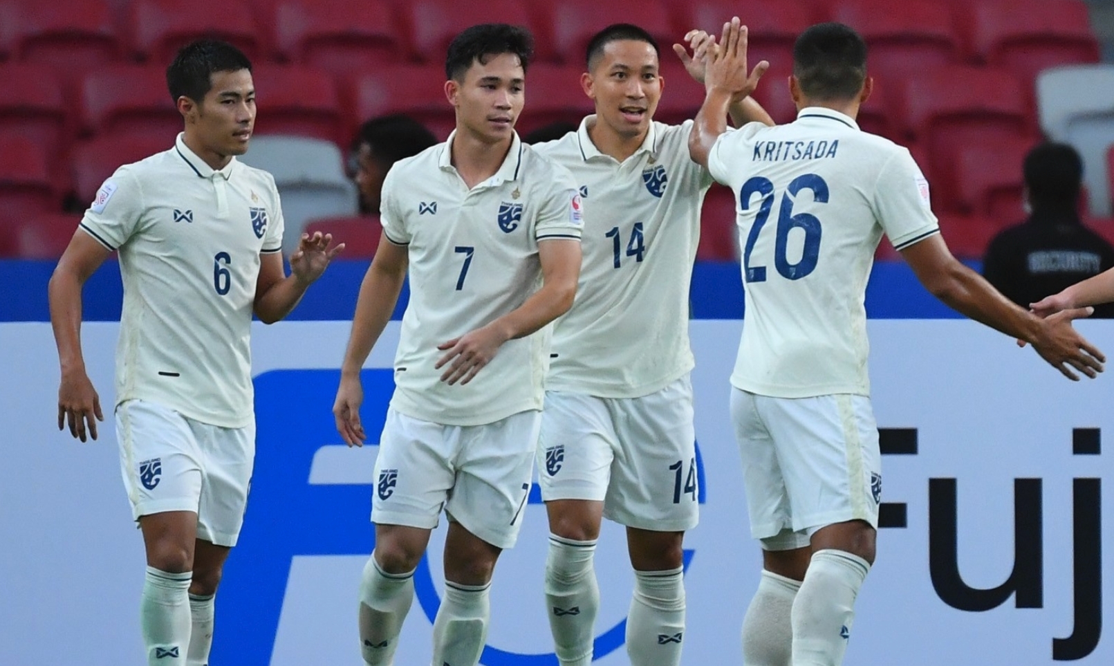 Vì sao tuyển Thái Lan tịt ngòi 50 phút trước Timor Leste?
