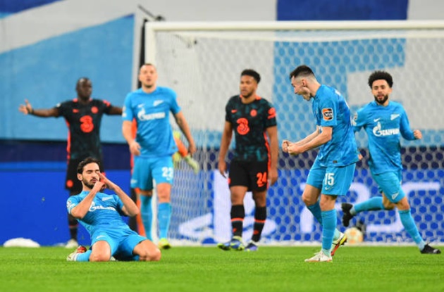 Ảnh bài viết Siêu phẩm volley, Chelsea mất tiếp ngôi đầu bảng Champions League