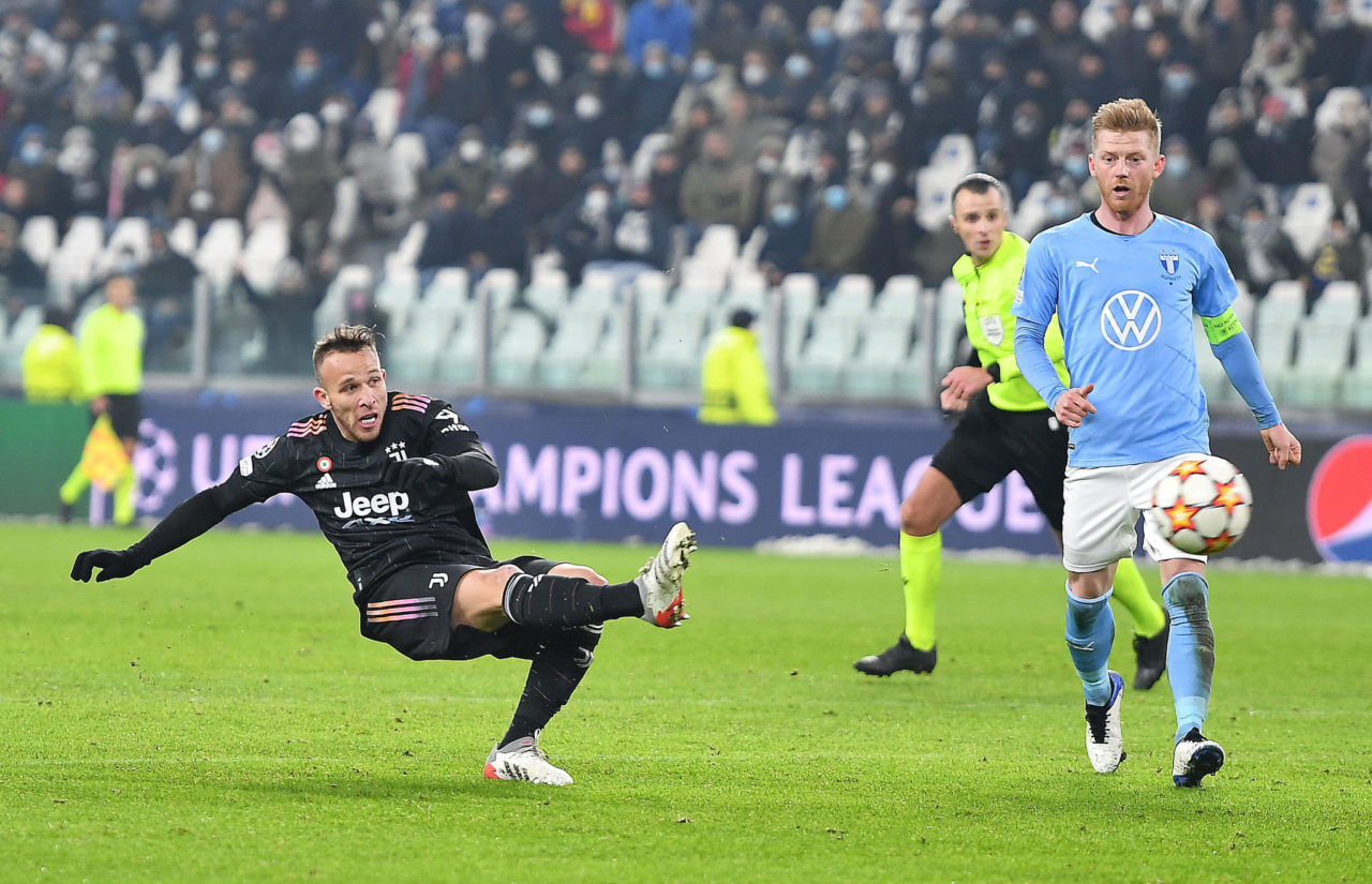 Ảnh bài viết Cựu sao Barca tới trễ, HLV Juventus nói rõ sự tình