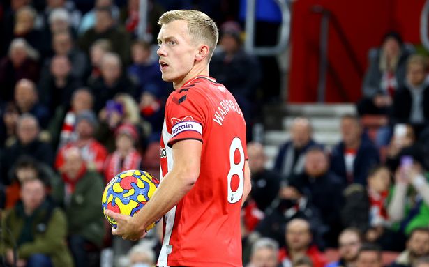 Top 10 vua đá phạt EPL: Beckham đệ nhị sánh ngang Ronaldo, áp sát Henry