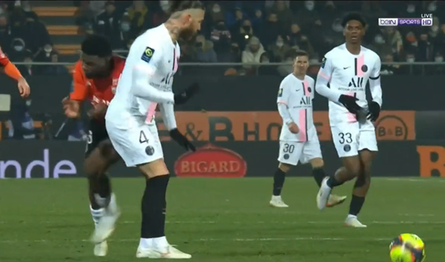 Ảnh bài viết Vào sân ở hiệp 2, cựu sao Real Madrid trả giá đắt