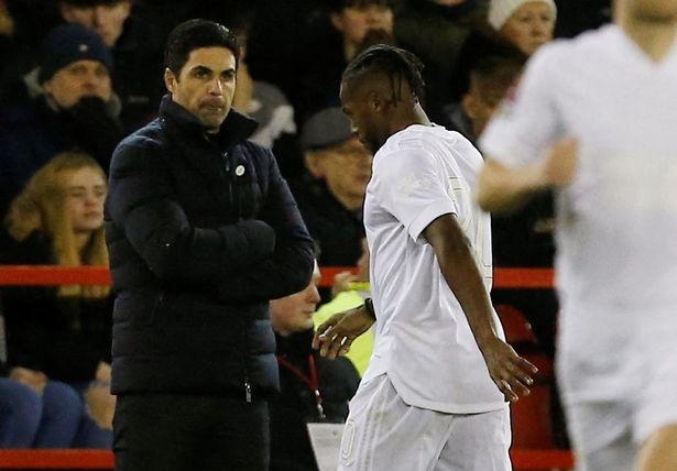 Ảnh bài viết Sao trẻ ném găng tay phản đối Arteta trong ngày Arsenal nhận cú sốc