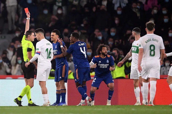Real kháng án cho Kroos và Marcelo