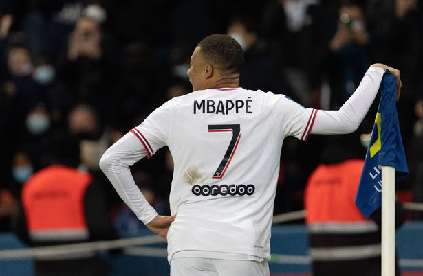 Ảnh bài viết Nhìn Mbappe bắt chước cách ăn mừng, Henry nói gì? 