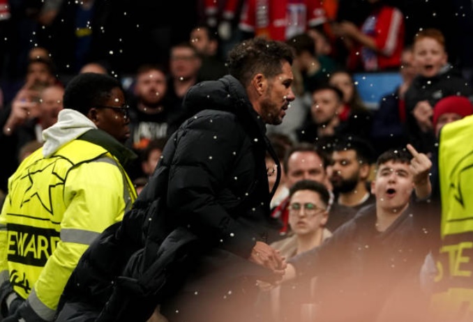 Ảnh bài viết Nghệ thuật hắc ám đã bao trùm Old Trafford