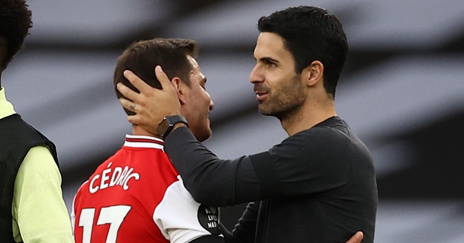 "Chuyển Cedric sang cánh trái sẽ là giải pháp lý tưởng cho Arteta"