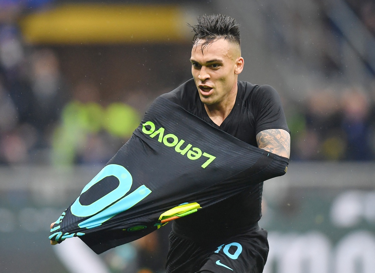 Ảnh bài viết Inter lên đầu bảng sau màn ngược dòng từ thế bị dẫn 2 bàn