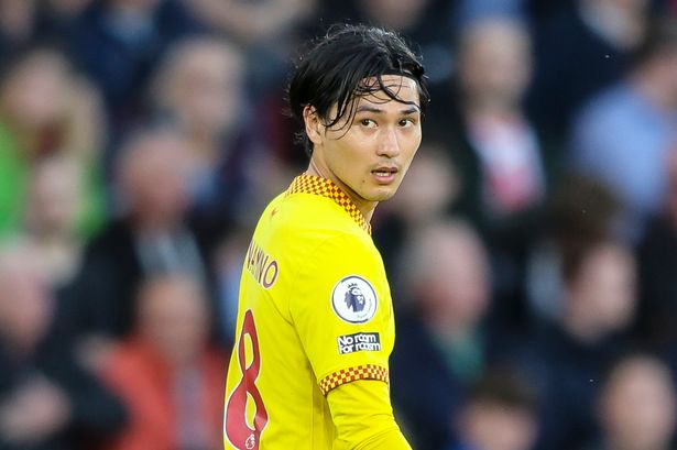 Liverpool chốt giá bán đứt Minamino, 2 đội bóng quan tâm
