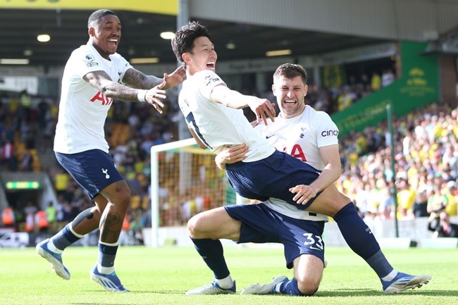 Không được PFA đề cử, cựu sao Man Utd vẫn bảo vệ Son Heung-min