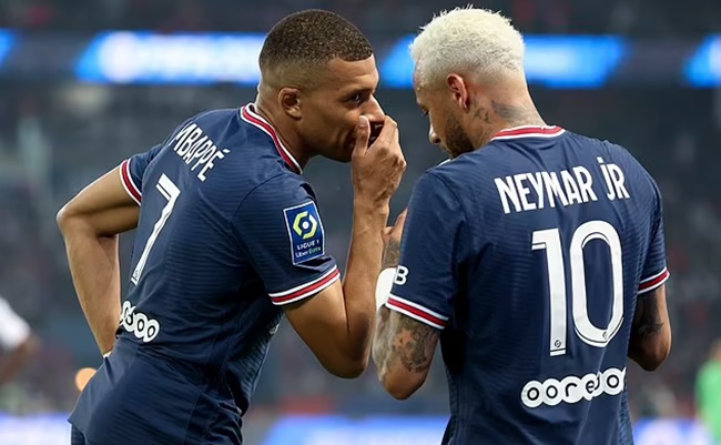 Ảnh bài viết Bị đồn muốn tống khứ Neymar, Mbappe dằn mặt truyền thông