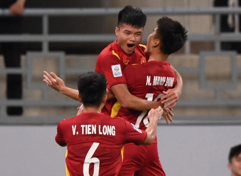 AFC tôn vinh bàn thắng của Văn Tùng