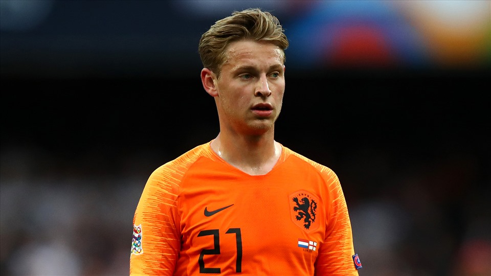 De Jong không đứng đầu danh sách mua sắm của Man Utd