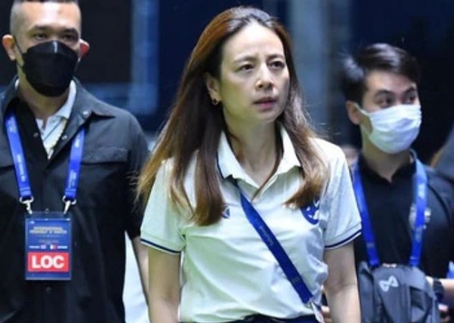 Madam Pang lo hết cho tuyển thủ Thái Lan bị đứt dây chằng
