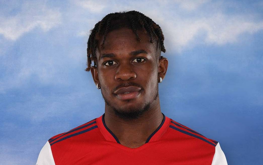 Arsenal gia hạn với tiền vệ 21 tuổi