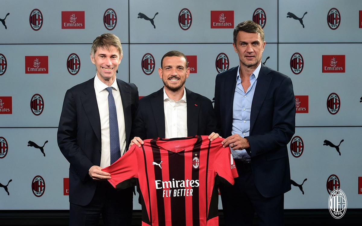 CHÍNH THỨC: AC Milan công bố 3 chữ ký quan trọng