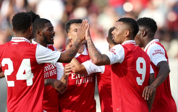 Chỉ mất 90 giây để nổ súng, Jesus lập cú đúp giúp Arsenal thắng 5-3