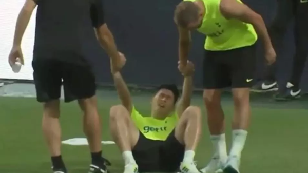 Son Heung Min, Harry Kane gục xuống sân vì bài tập ‘tàn bạo’ của Conte