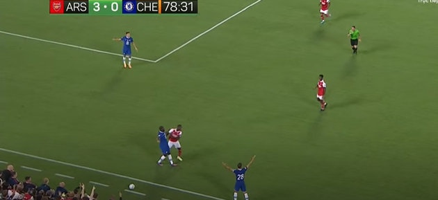 Ảnh bài viết 'Chiến thần' Koulibaly hất văng sao Arsenal 