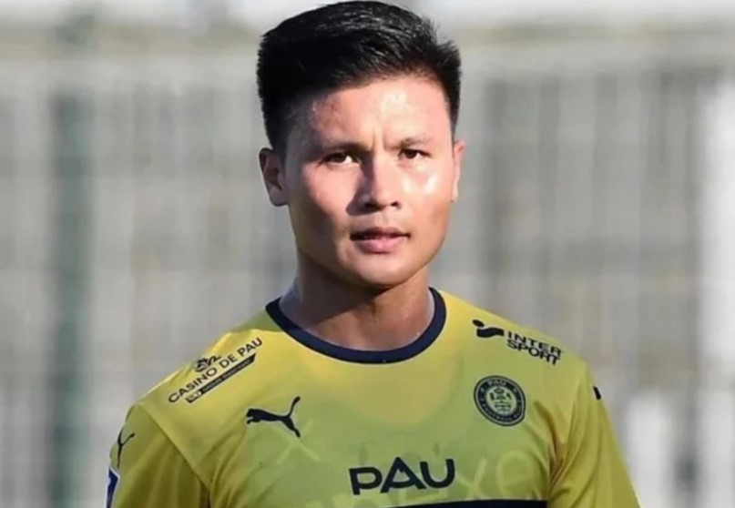 Quang Hải cùng đồng đội nhận thất bại 0-4 ở trận ra quân Ligue 2
