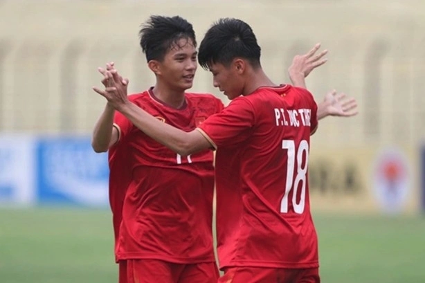 U16 Việt Nam thắng 5-0 trước Philippines