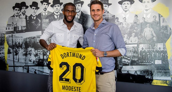 CHÍNH THỨC: Dortmund công bố tân binh thứ 8