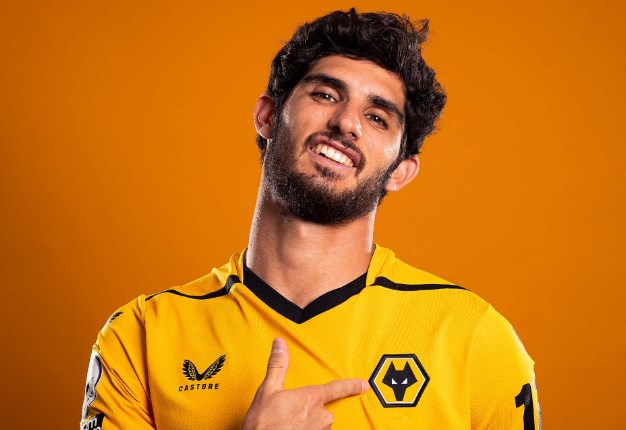 CHÍNH THỨC: Wolves công bố tân binh thứ 3, giá 32.6 triệu euro