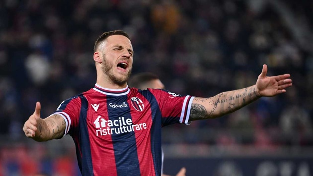 Theo đuổi Arnautovic vạch trần sự thật tại Man Utd