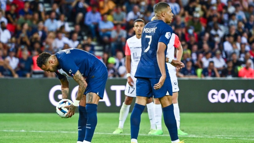 Ảnh bài viết Mbappe khiến phòng thay đồ PSG sôi sục