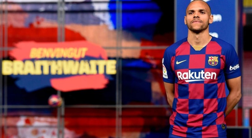 Barca cứng rắn với cầu thủ giàu nhất CLB