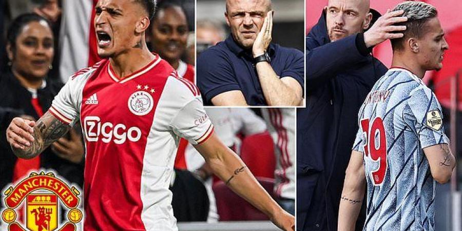 HLV Ajax: "Vụ Antony tất cả là vì tiền. Thật đáng buồn"
