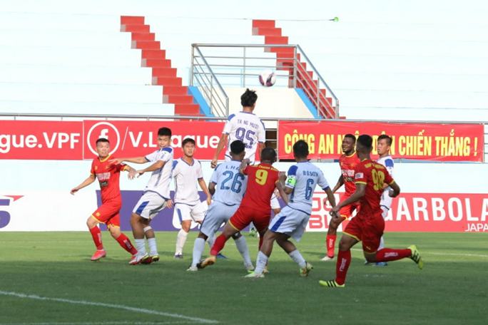 Giải Hạng nhất quốc gia 2022: Ngôi đầu lại đổi chủ