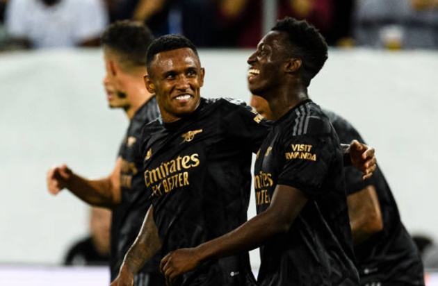 "Song sát" mới thành hình, Arsenal khởi đầu hoàn hảo