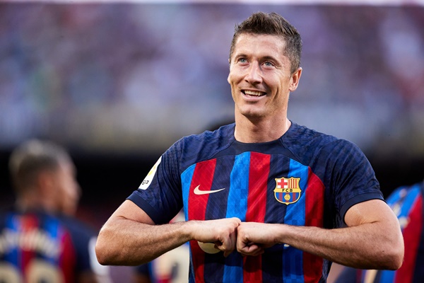 Ảnh bài viết Đội hình Barca đấu Bayern: Lewandowski lãnh ấn hàng công