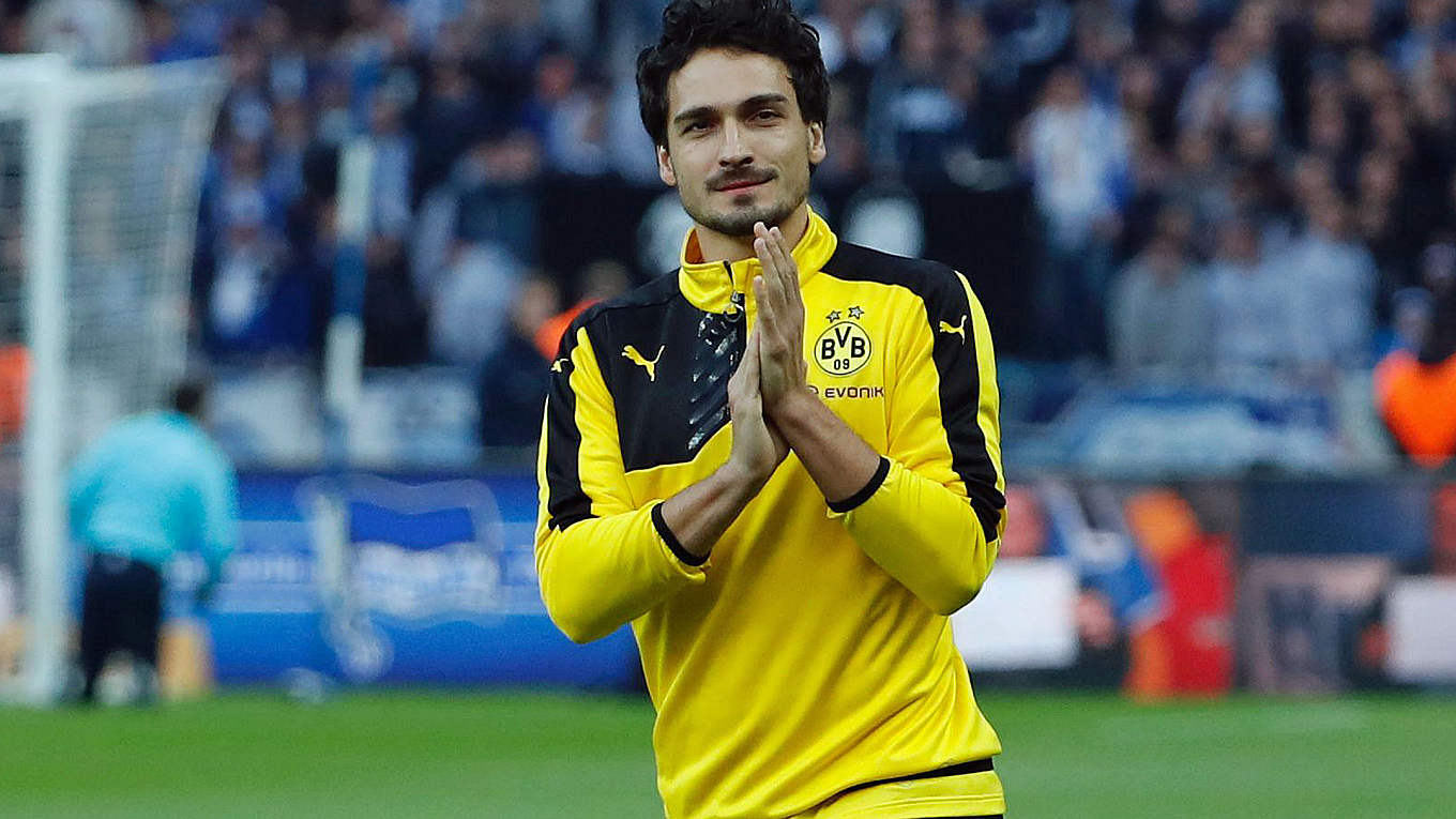 Hansi Flick gợi ý cho Hummels