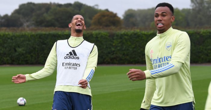 Arsenal được yêu cầu gia hạn gấp một gương mặt 