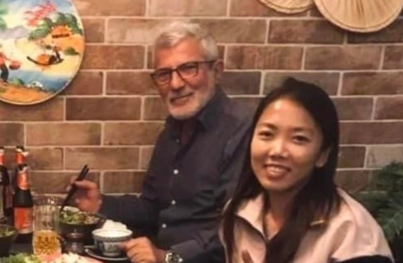Huỳnh Như gặp HLV Henrique Calisto