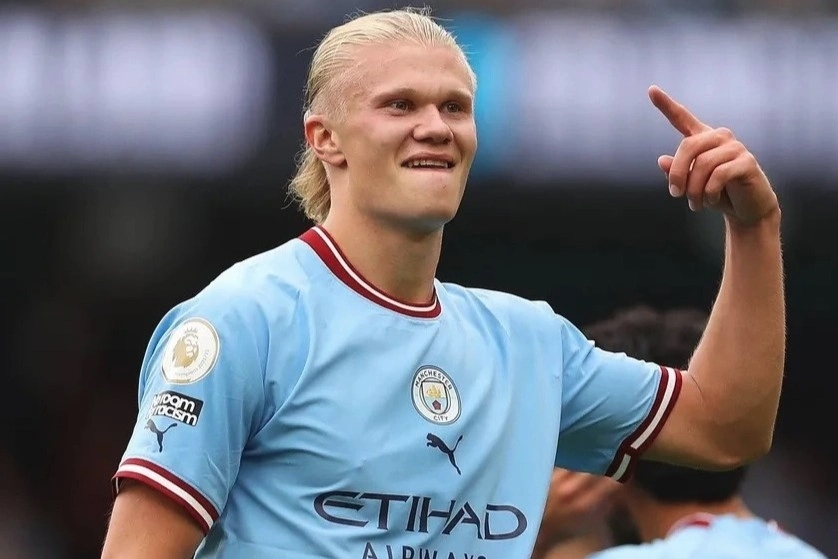 Schmeichel ví Haaland với Ronaldo và Ibrahimovic