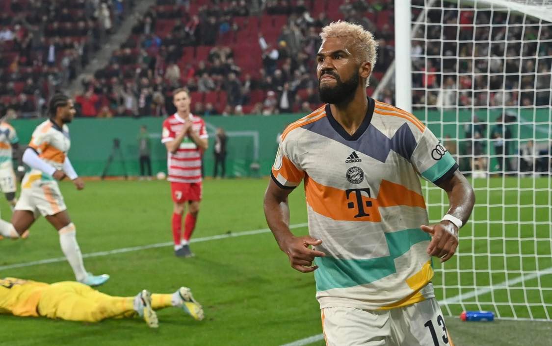 Bayern 2 trận liền ghi 10 bàn; Dortmund trở lại