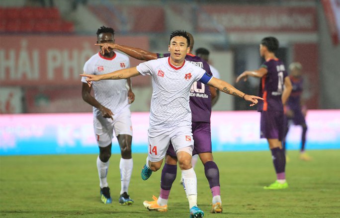 Hà Nội FC đánh mất quà cưới tặng chủ tịch Đỗ Vinh Quang