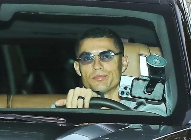 Ảnh bài viết Giờ phán quyết điểm, Ronaldo đã xuất hiện tại Carrington