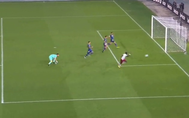 Ảnh bài viết "Quái thú" của Mourinho bỏ lỡ không tưởng